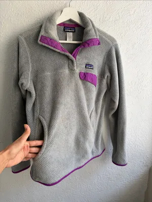 Patagonia Gray Fleece Pullover with Purple Accents thumbnail 2