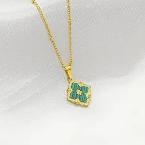 Medieval Renaissance Emerald Green Clover Pendant Necklace thumbnail 1