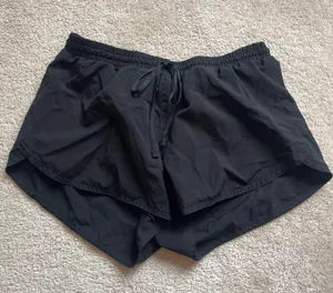 Old Navy Active Go-Dry Shorts thumbnail 1