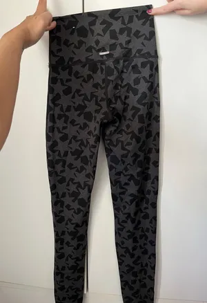 Aerie sport leggings black stars thumbnail 2