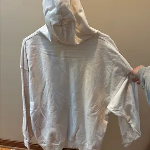 ⭐️Brandy Melville White Hoodie thumbnail 3
