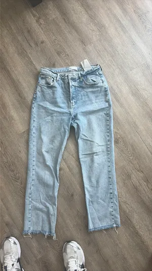 ZARA High-Rise Raw Hem Straight Leg Jeans thumbnail 4