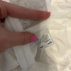 Selfie Leslie White Lace Mini Dress thumbnail 11