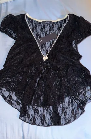 NTW Lulus Lace Top thumbnail 1