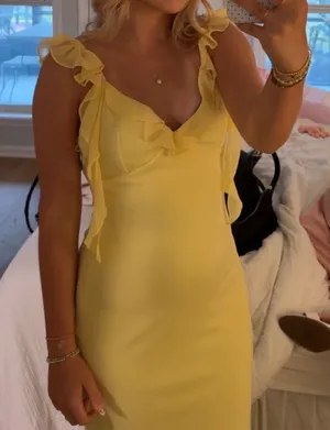 Beginning Boutique Prom Dress thumbnail 1