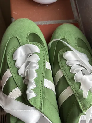 J/Slides sneakers  thumbnail 2