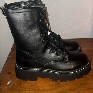 Wild Fable Black Combat Boots thumbnail 1