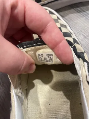 Checkered Slip-On Vans thumbnail 3