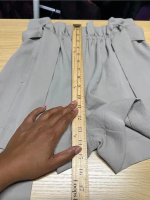 Wilfred Aritzia Paperbag High Rise Tie Waist Shorts Taupe Size 2 thumbnail 9