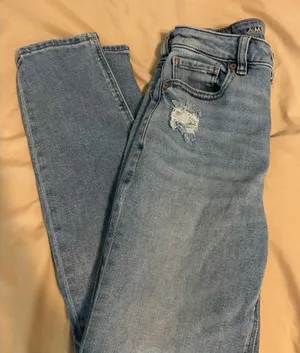 American Eagle Mom Jeans thumbnail 1