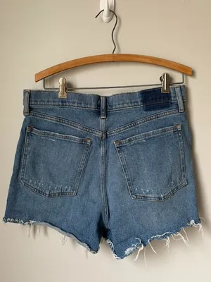 Abercrombie & Fitch The 4" Mom Short High Rise Women's 30 thumbnail 5