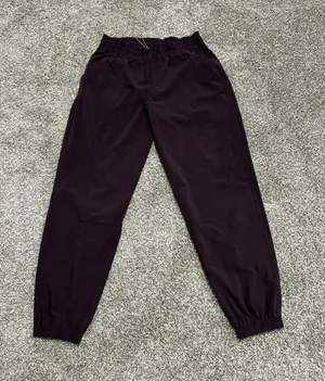 Lululemon pants  thumbnail 1