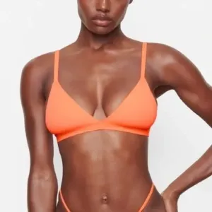 SKIMS Everyday Bralette in Neon Orange Traingle XXS Womens New Solid Adjustable‎ thumbnail 1