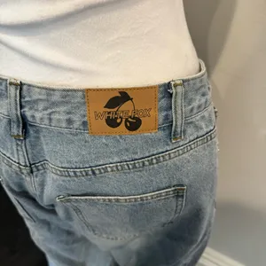 White Fox Denim Wash Jeans thumbnail 5