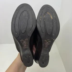 Ariat Women's Brown Leather Clogs Slip On Mules Tassels style #20926 size 7 thumbnail 4