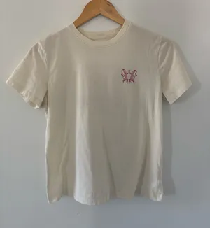 Universal Threads Cream Shirt with Red Details Size S thumbnail 1