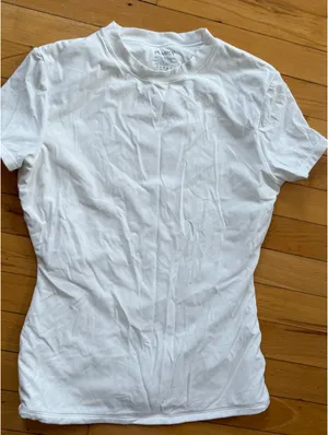 White Crew Neck Semi Cropped Shirt thumbnail 3