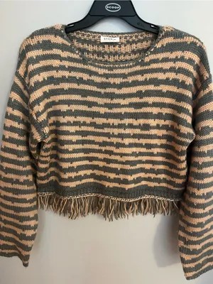 Storia Striped Fringe-Hem Cropped Sweater - Taupe & Gray thumbnail 1