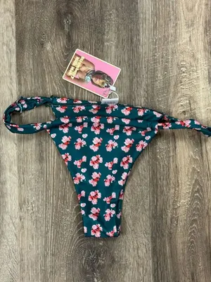 NEW Strawberry Milk Mob Gecko Bottoms Women’s Small thumbnail 2