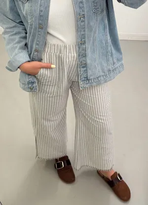 Boutique Stripe Linen Pants With Side Slits thumbnail 2