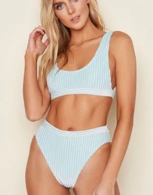 Dippin’ Daisy’s Bikini Set thumbnail 1
