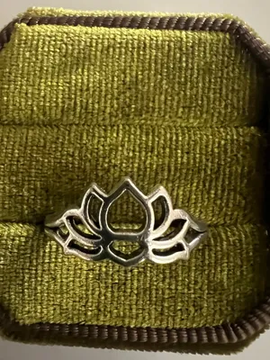Elegant Design Lotus Flower Purity Rebirth Promise Ring Size 7 thumbnail 2
