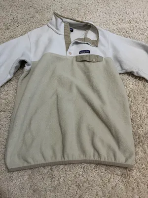 Patagonia Synchilla T Strap Beige And White Medium thumbnail 2