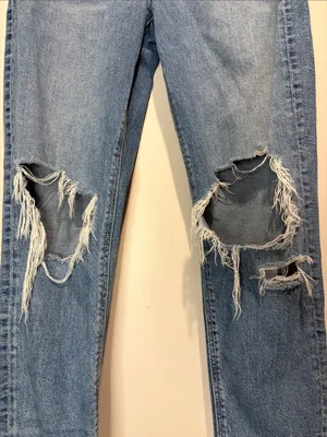 American Eagle Strigid Mom Jean Distressed Destroyed Knees Size 2 Regular thumbnail 6