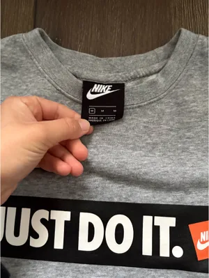 Nike Crewneck Sweatshirt thumbnail 2