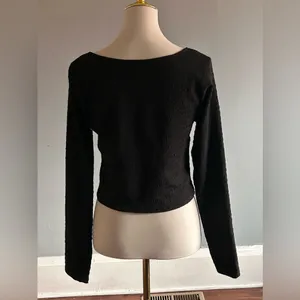 NWOT Kirious Los Angeles Square Neck Tie Front Top | Size: L | Black thumbnail 4