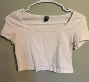 SHEIN White Scoop Neck Cropped Tee Top thumbnail 1