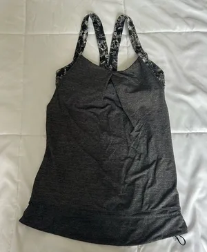 Lululemon Womens 4 Sports Bra Peplum‎ Tank Top Built In Bra Gray Floral Yoga thumbnail 1
