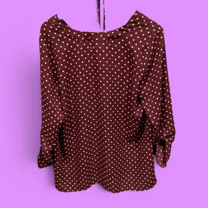 Cute maroon polka dot skinny tie waist Motherhood Maternity tunic blouse work thumbnail 2