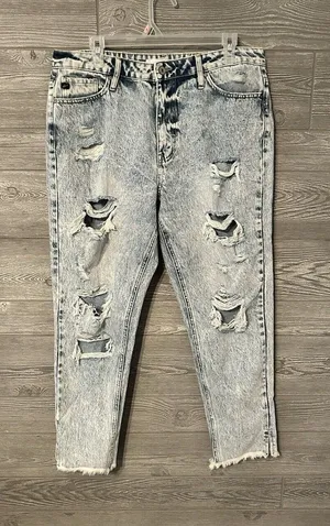 KanCan Stone Wash High Rise‎ Distressed Raw Hem Denim Jeans Size 11/29 thumbnail 1