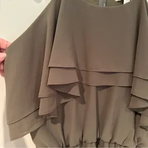Miami Halter Ruffle Top Dress Women's Large‎ Olive Green Elastic Waist Flowy thumbnail 2