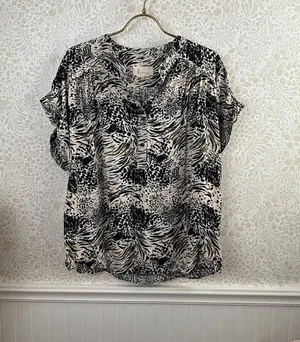 Anthropologie Cream and Green Zebra-Print Spit Neckline Blouse - Size - Large thumbnail 1