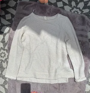 H&M Sweater thumbnail 1