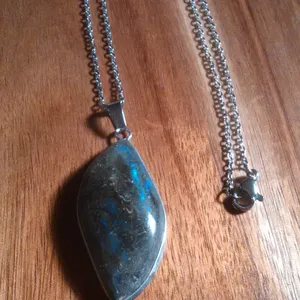 Malagasy Labradorite Stainless Steel Pendant Necklace thumbnail 5