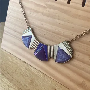 Gold tone necklace. Vintage. thumbnail 2