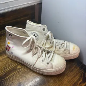 Converse White Hi Lift Platform‎ Floral Embroidered Sneakers Size 8 thumbnail 2