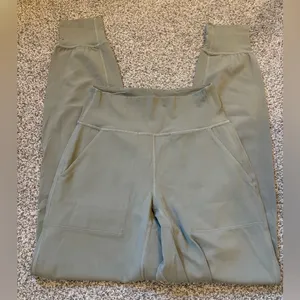 Lululemon Align Jogger thumbnail 2