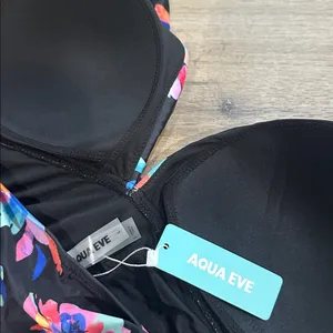 Floral One-Piece Swimsuit with tummy control thumbnail 3