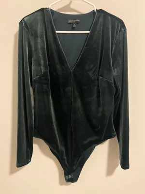 Banana republic emerald green velvet, bodysuit, long sleeve thumbnail 1
