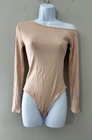 Trouvé Womens Ribbed Knit Bodysuit Long Sleeve‎ Off Shoulder Beige Size S thumbnail 1