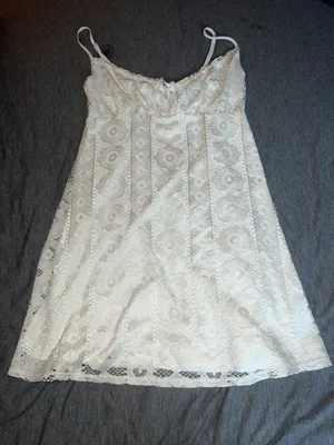 White Dress thumbnail 1