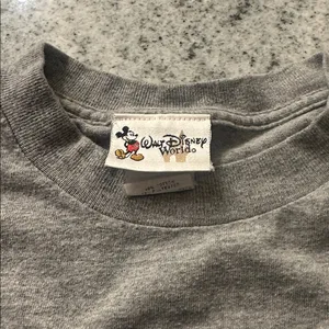 Vintage Walt Disney World‎ Long Sleeve Cotton Gray tshirt adult size XS thumbnail 4
