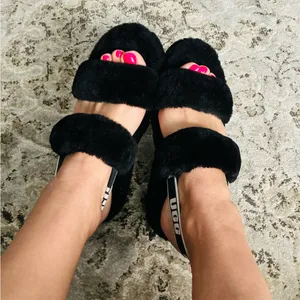 UGG comfy cute sandals🐻🐻 thumbnail 1