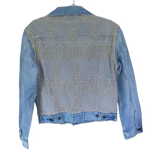 NWT Levis Womens Trucker Denim Jacket Western Boho Embroidered Small Cowgirl thumbnail 4