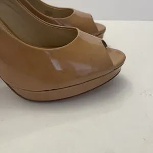 Saks 5th Avenue Patent Leather Platform Peep Toe Heels Tan‎ Nude Womens 10 thumbnail 3