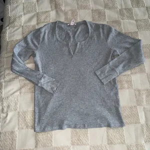 Victoria's‎ Secret Thermal Long Pajama Set size Medium thumbnail 2